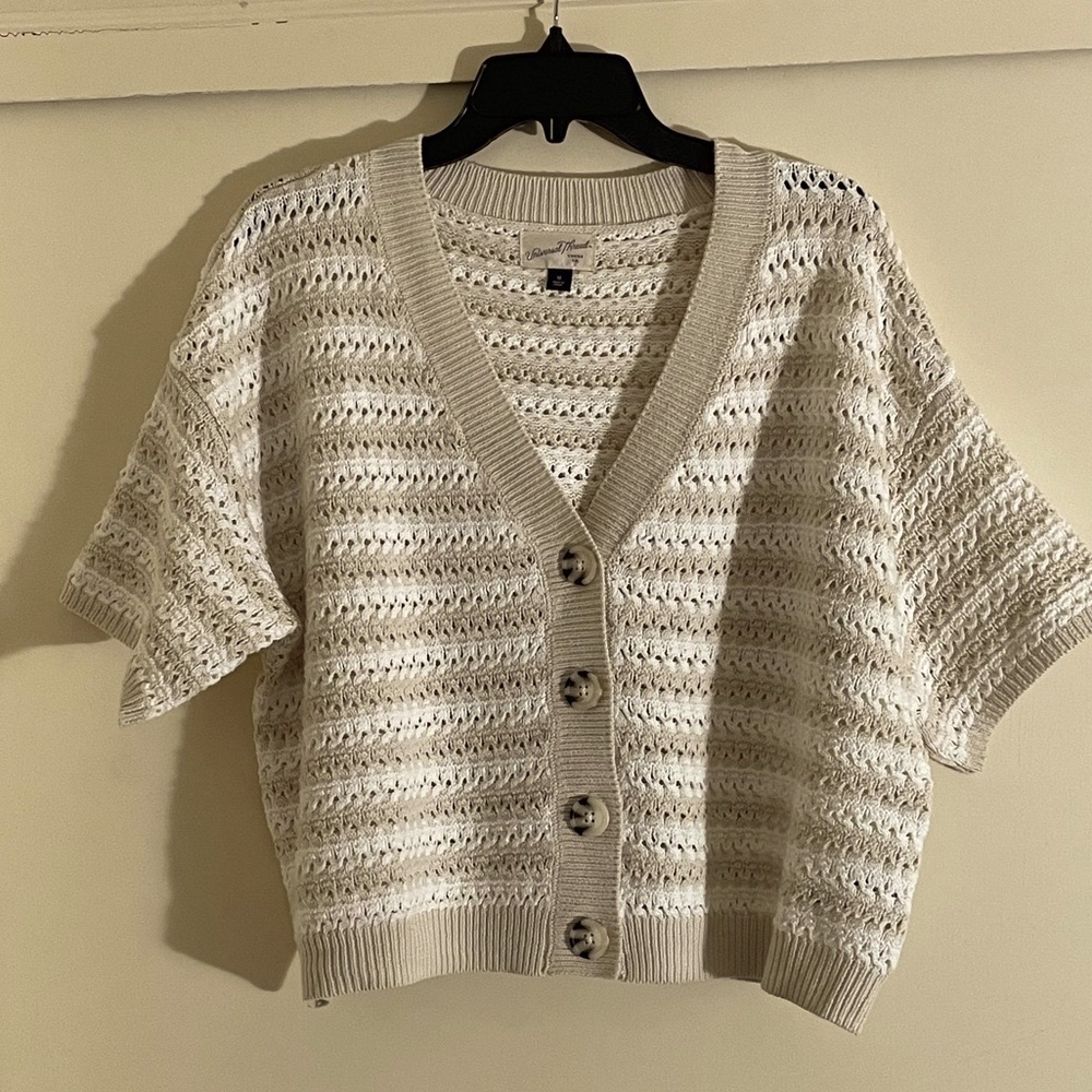 Chic Cream Button-Front Cardigan - Picture 2 of 3
